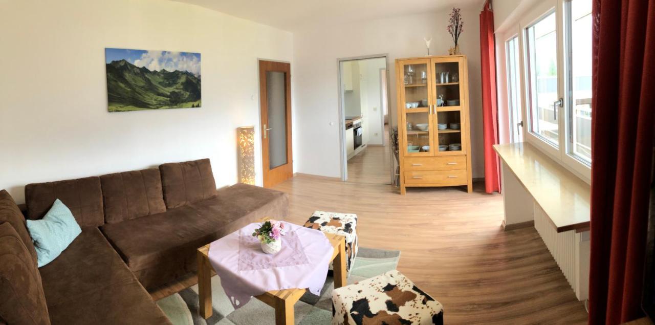 Walli Laterns - Ski Und Bergvergnuegen Direkt Vor Der Haustuer Bagian luar foto